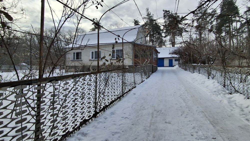 Продам цегляний  будинок