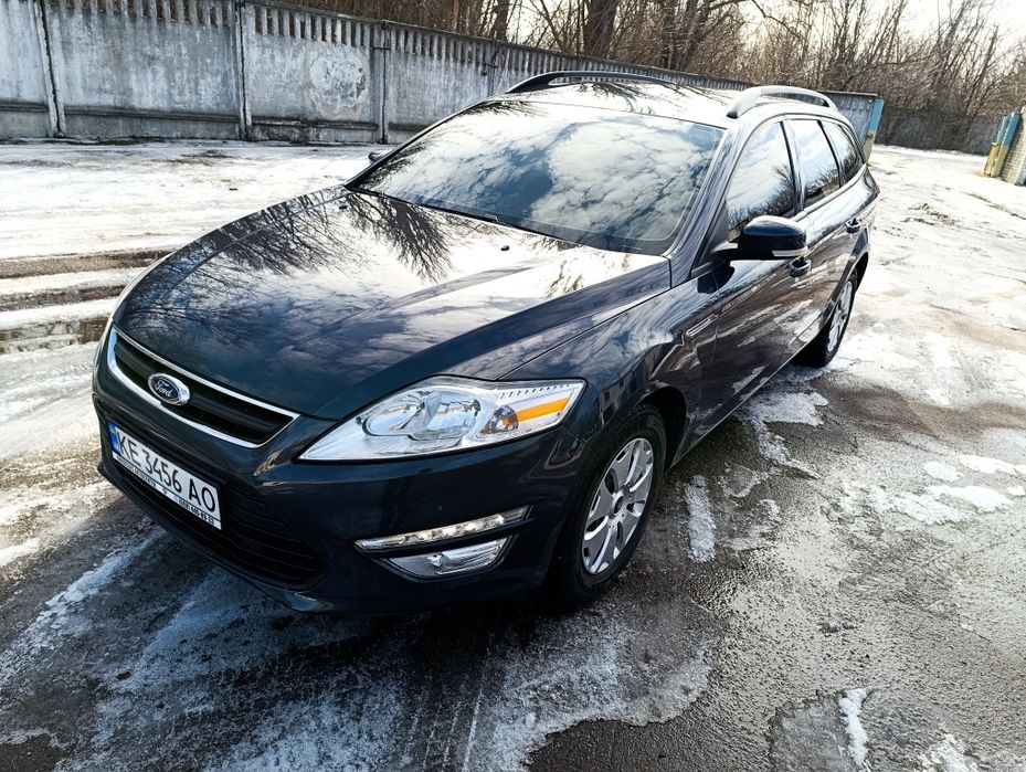 Автомобіль Форд мондео 4