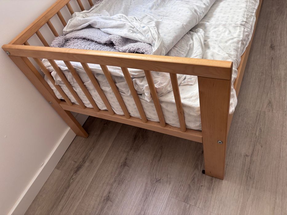 Cama de criança Ikea com colchão