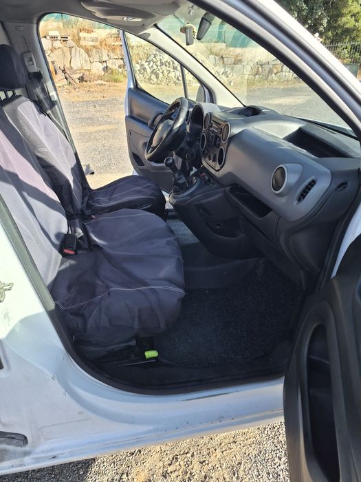 Peugeot Partner com frio