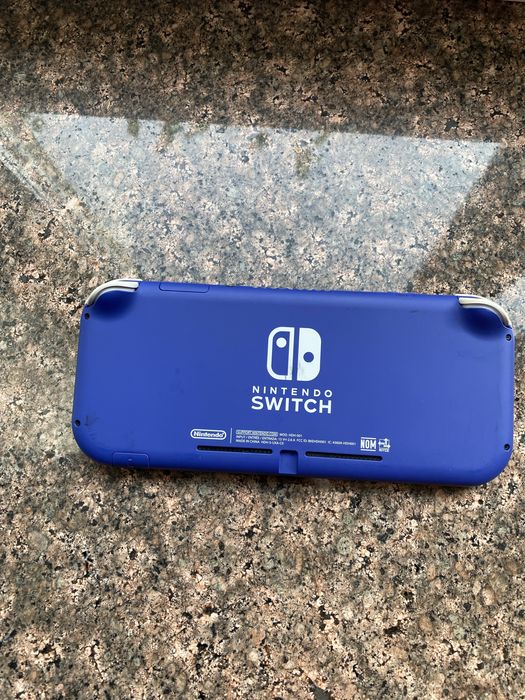 Ігрова приставка Nintendo Switch lite
