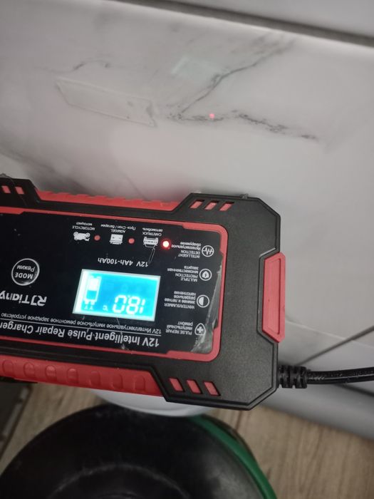 Светодиодная лента 2 м разом з акумулятором 800 грн