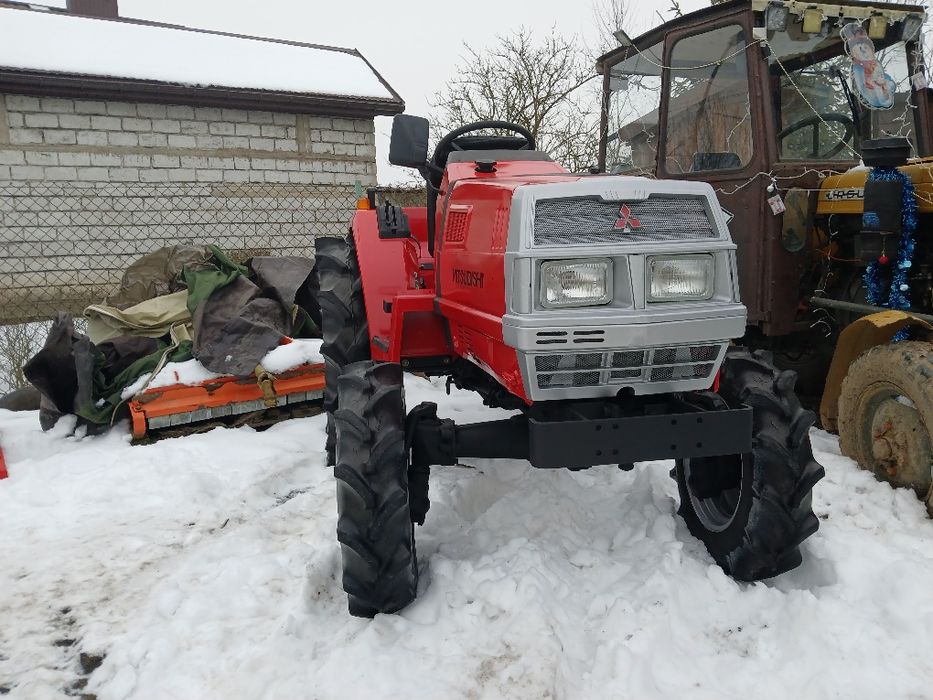 Japoński traktor mitsubishi 4x4 4cylindrowy