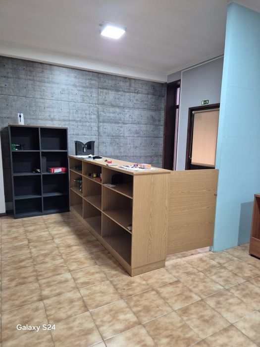 Mobiliário escritório variado