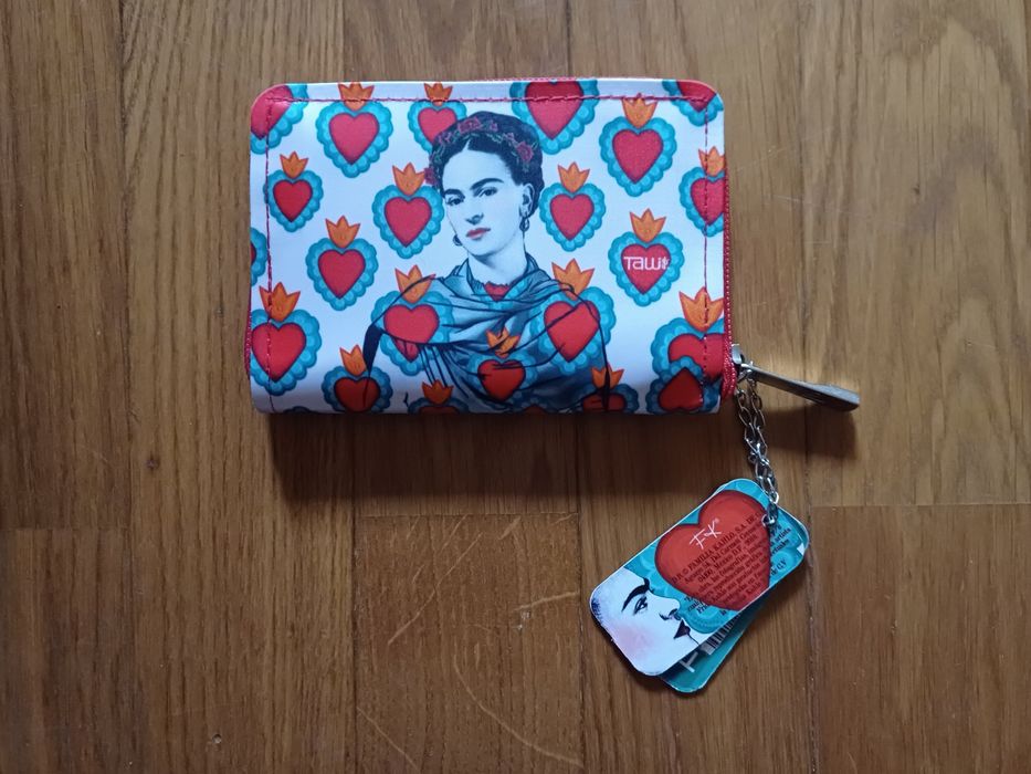 Carteira/Porta-moedas com imagem da Frida Kahlo (comprada no México)