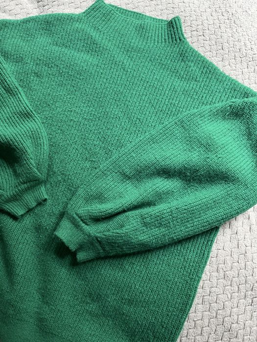 Zielony sweter oversize bufiaste rękawy By Swan S