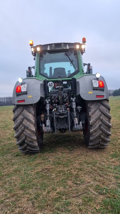 Fendt 824 vario S4 Profi PLUS