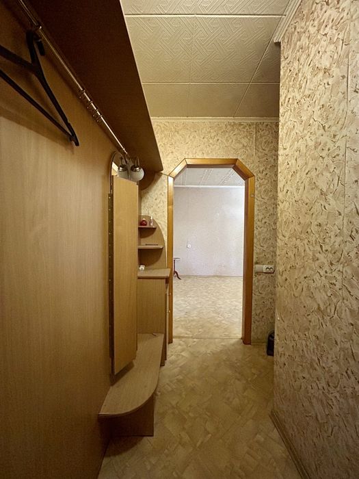 Продам 2к площа Новокодацька жм Червоний Камінь