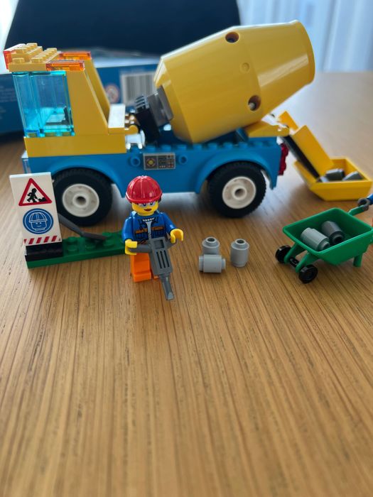 LEGO City 60325 kompletne Ciężarówka z betoniarką Budowa Betoniarka