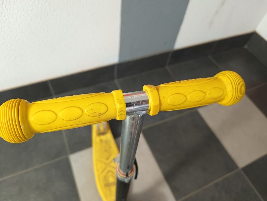 Самокат триколісний