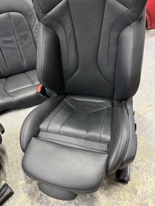 Салон спорт Сиденья Сидушки БМВ Ф44 Gran coupe Полуковш Recaro сидіння