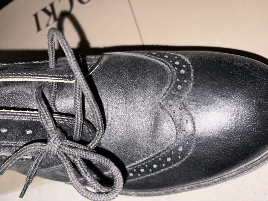 Buty Uvex z wzmocnieniami na palcach ,obuwie ochronne