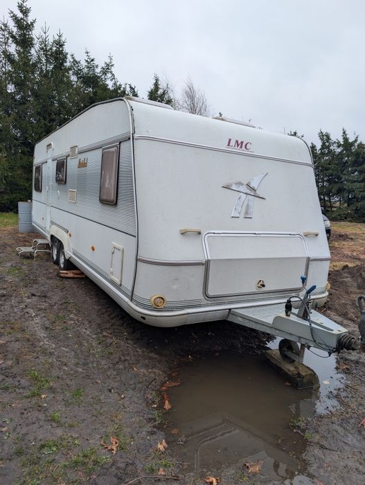 Przyczepa 8 osobowa LMC