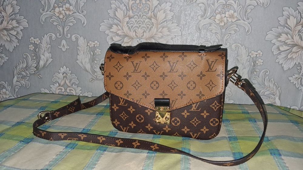 Pochette Louis Vuitton