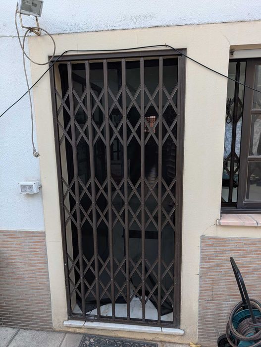 4x Grade Lagartos para Janelas com chaves em cor castanho
