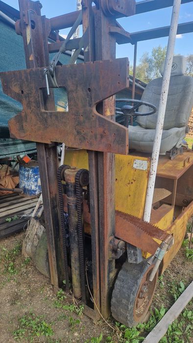 Продам кару під риставрацію є вила