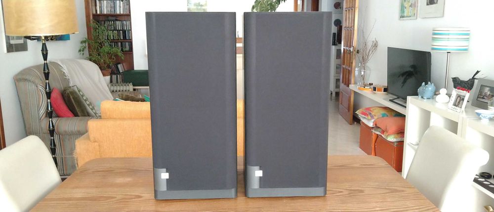 Colunas JBL LX-500