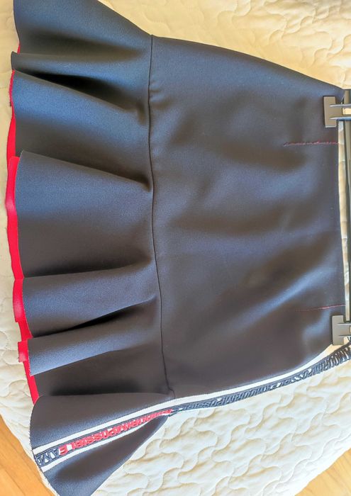 Saia Pinko- Amour Impossible