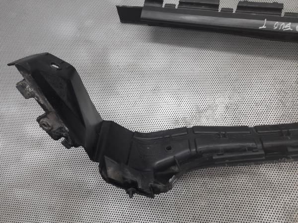 Guia de pára-choques trás direita FIAT Punto Evo (199_)