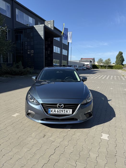 Продам Mazda 3 2015