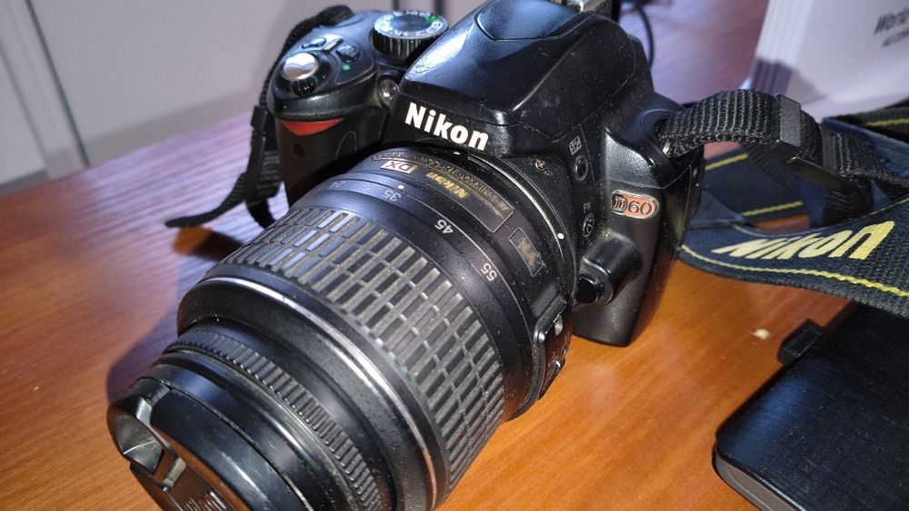 Дзеркальний Фотоапарат Nikon d60