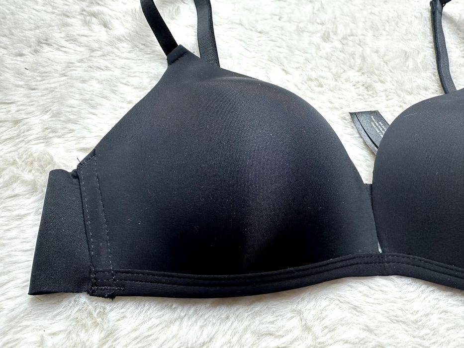 Primark czarny biustonosz profilowany 75 B