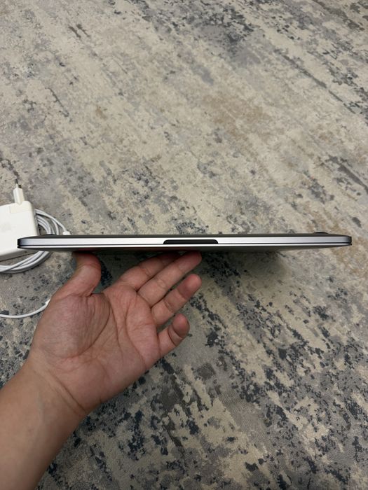 Macbook Pro M1 2020 8/256gb