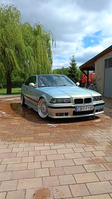 BMW E36 coupe 323i M pakiet Vin seria 3