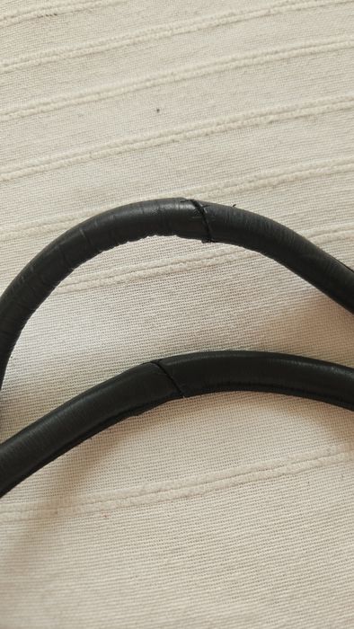 Czarna skórzana torebka Medicine