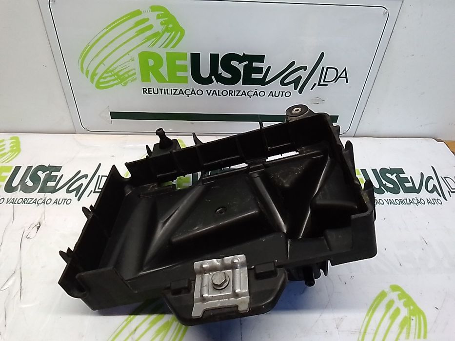Caixa de Alujamento de Bateria VOLKSWAGEN Polo (9N)