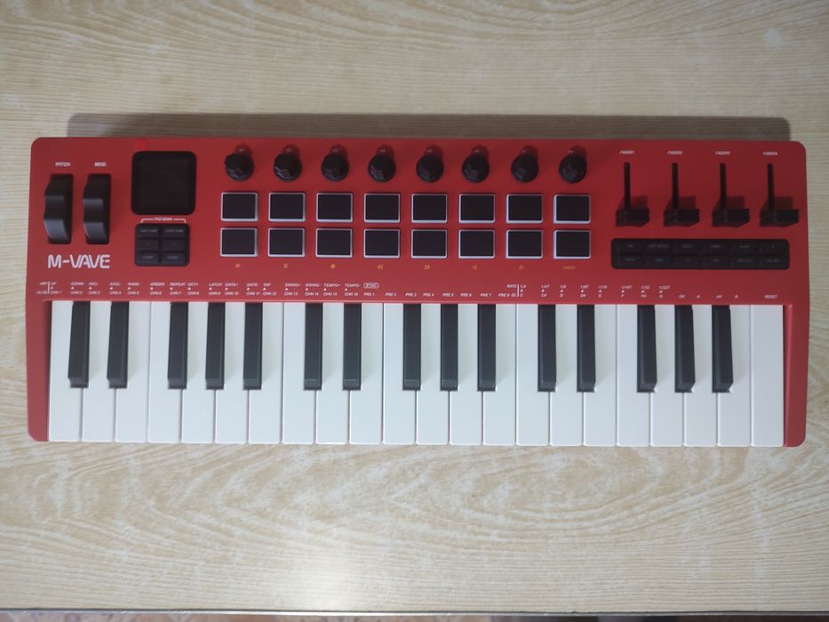 Міді клавіатура M-VAVE SMK-25  та M-VAVE SMK-37elite
37-клавішний п