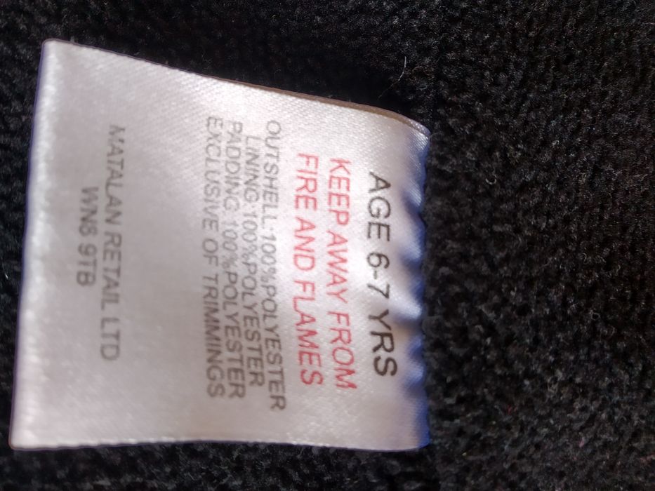 Продам курточку на дівчинку 6-7років