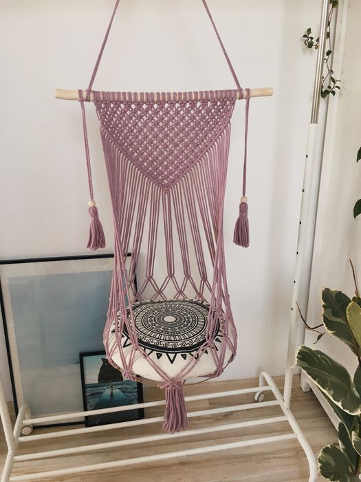 Hamak boho huśtawka dla kota diy makrama kolor brudny róż