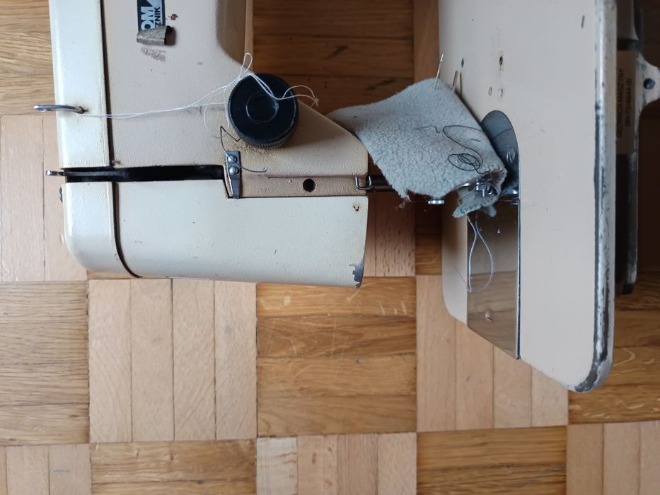 Maszyna do szycia łucznik 466