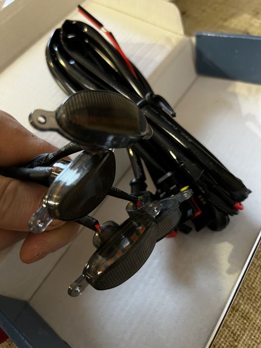 Універсална світлодіодна лампа на рішітку.