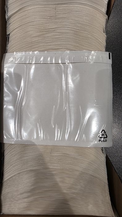 Kieszenie samoprzylepne 130x105 mm