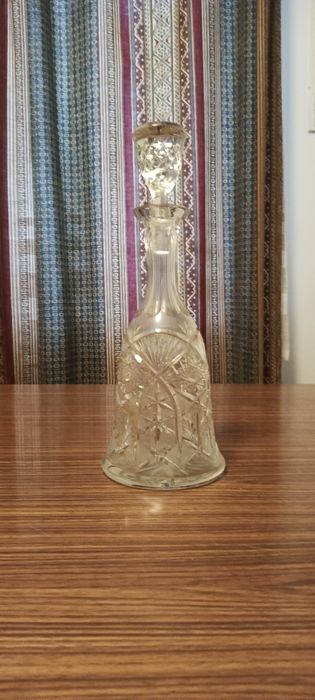 Kryształowa karafka prl