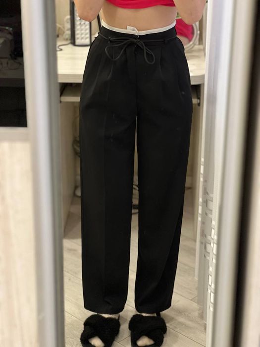 Чорні штани, з високою посадкою