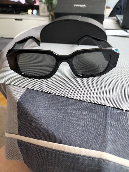 Okulary przeciwsłoneczne  Prada
