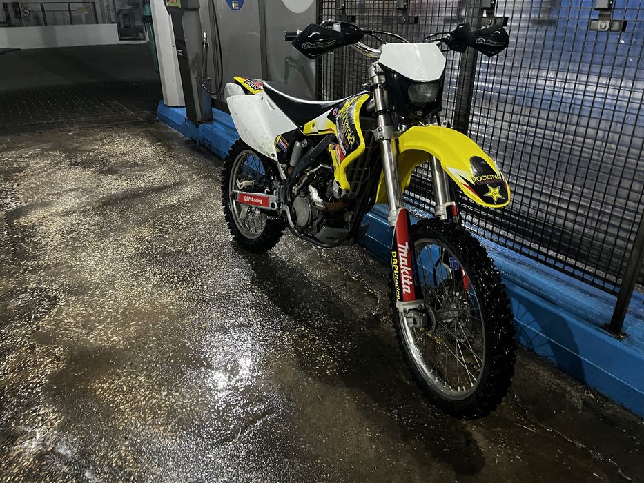 Suzuki RMZ 250 Matriculada