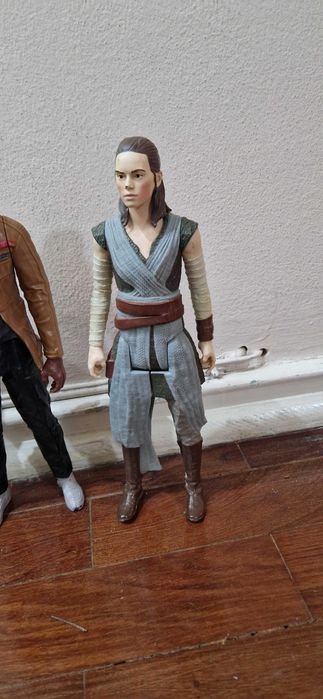 Conjunto de figuras Star Wars e Marvel