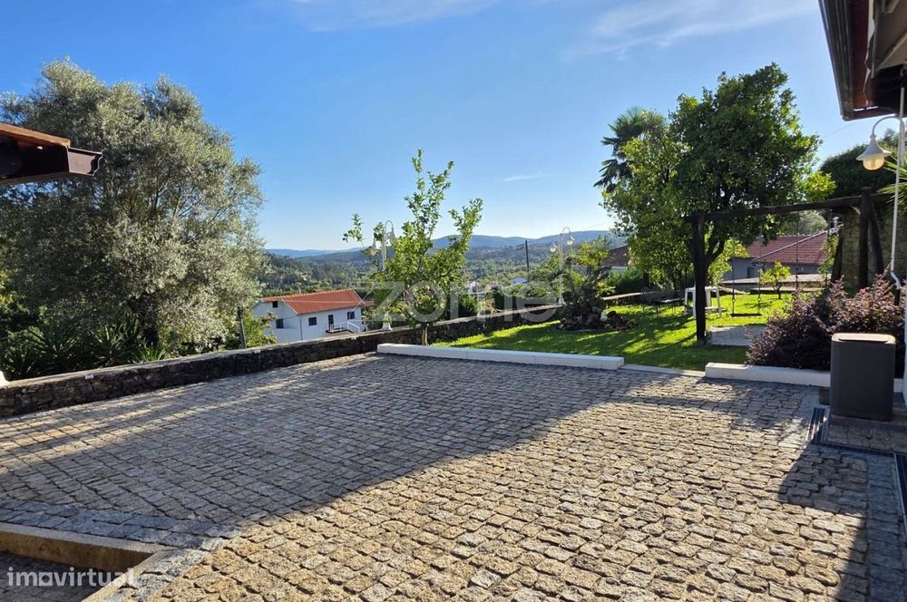 Moradia T3 com Piscina em Nevogilde, Vila Verde