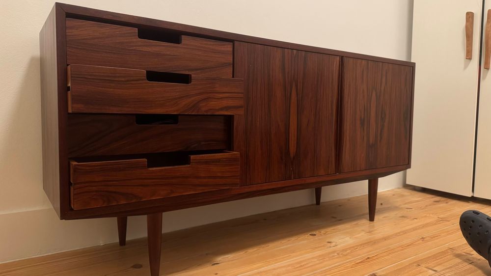 aparador, móvel tv dinamarquês  em pau santo
