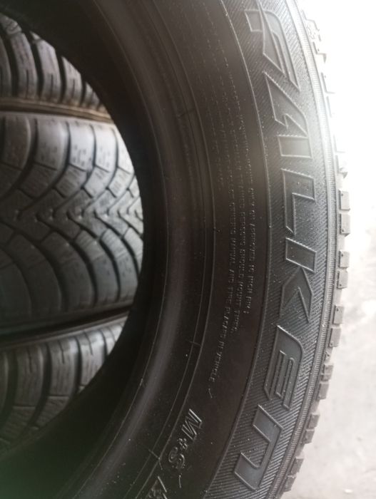 Резина 205/55-R16 Falken 4шт. Зима.