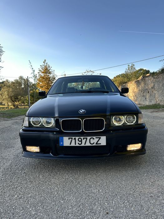 BMW e36 318is 143cv — photo 3