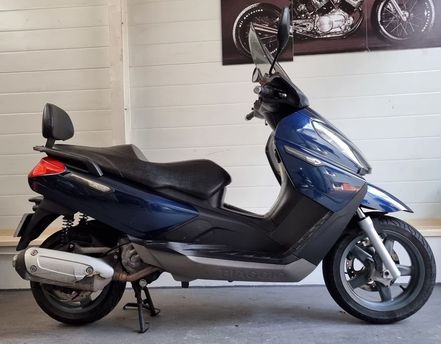 Piaggio X7 250 Transport raty