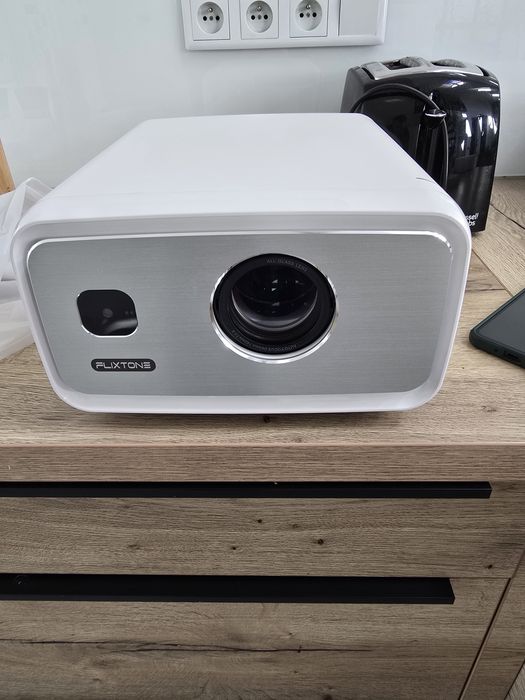 Nowy Projektor Flixtone D10S 4K | 4000 ANSI | Android 15 | 3/128GB