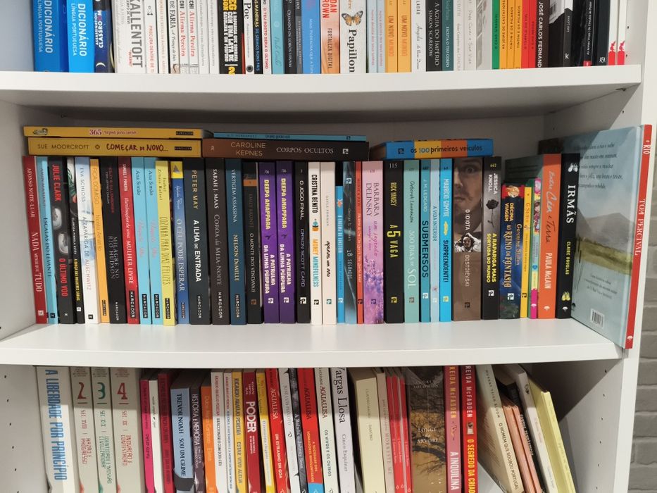 Vendo livros novos nunca manuseados a partir de 10€ - preço sob consul