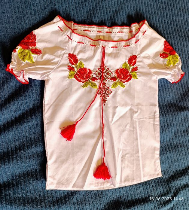 Вишиванка на дівчинку