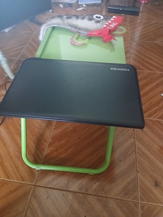 Vendo portatil toshiba
